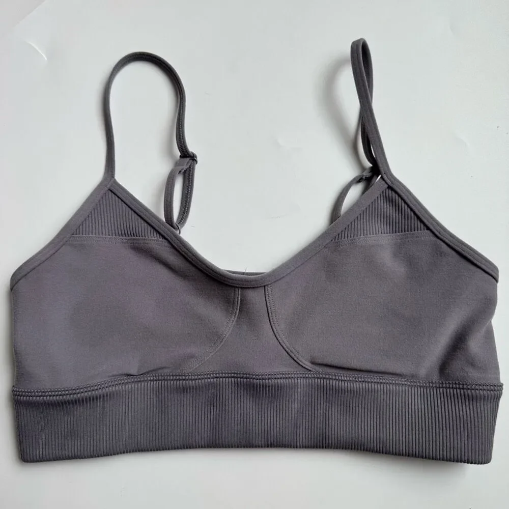 Alo Yoga Alosoft Head Start Sports Bra Fog Gray Size Small Yoga Running
